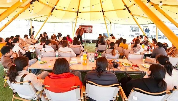 9e896b76-099f-4a6e-a19e-f414edc2571d