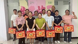 梦妃丝织造：以生日之名，织就温暖时光