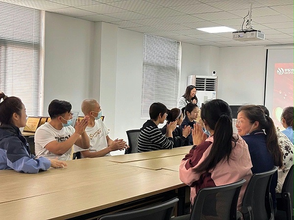 3abf0fa2-1856-4bf2-b565-5fa8f38f64b1