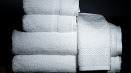 酒店毛巾发黄难题：成因解析与高效处理方案